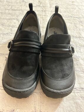 JBU PHOEBE SLIPON CUSHION MEMORY FOAM INSOLES DECORATIVE RING TOP DETAIL SIZE 8M